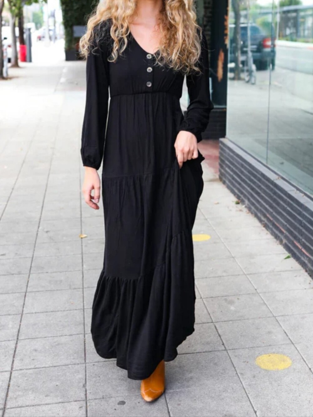 Beeson River Women's Black V-Neck Long Sleeve Maxi Dress with Button Detail